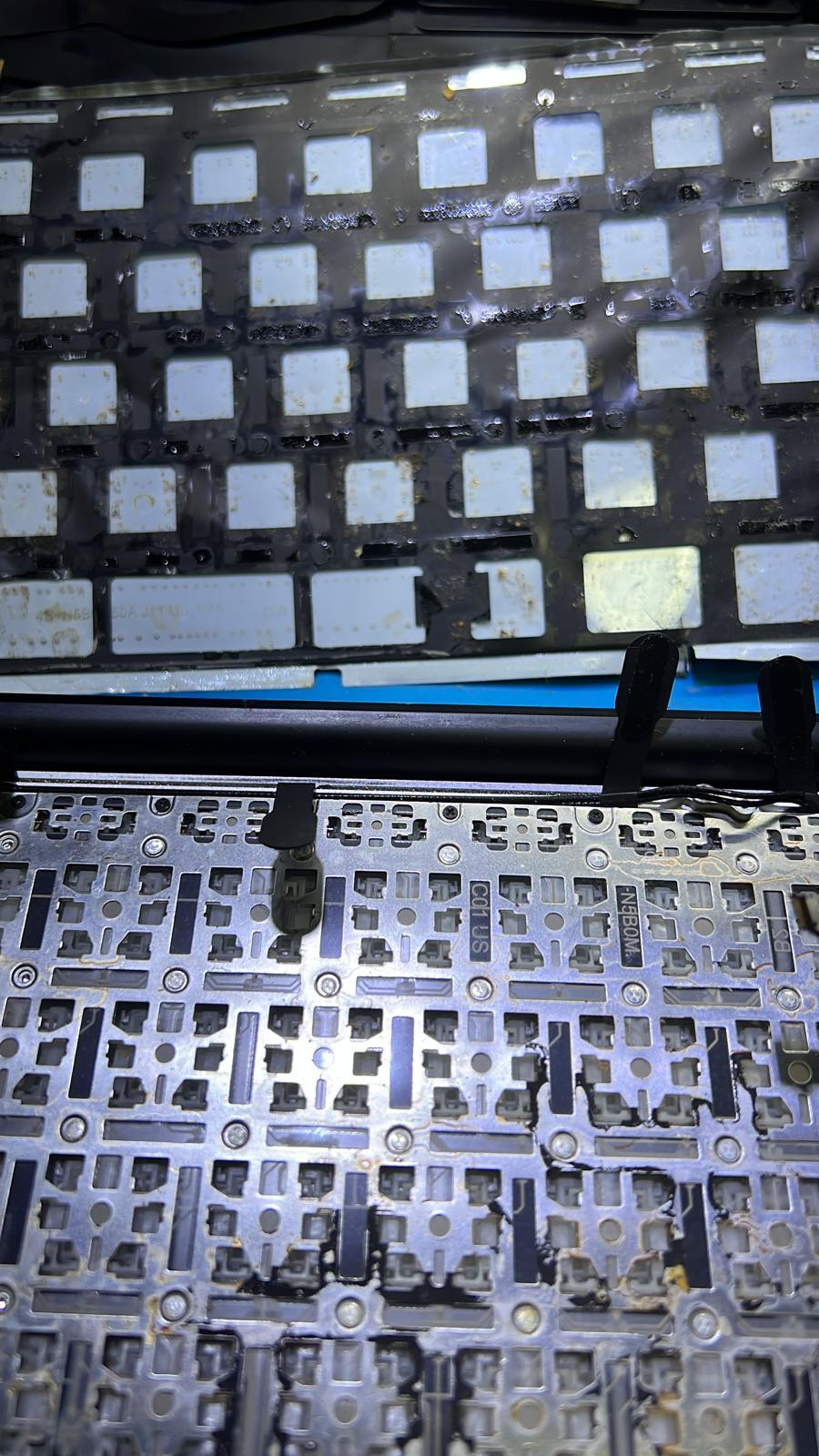 Macbook Air, A1465, EMC2924 入水