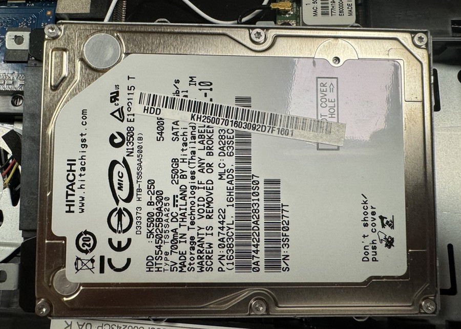 HTS545025B9A300, 250GB