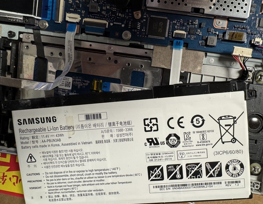 Samsung Battery AA-PBUN3AB